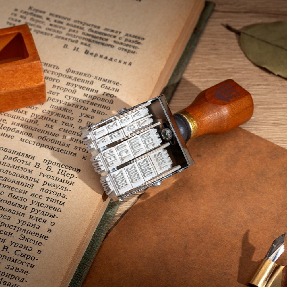 Rullo in legno retrò con data, - Rubber Date Stamp recensione e prezzo