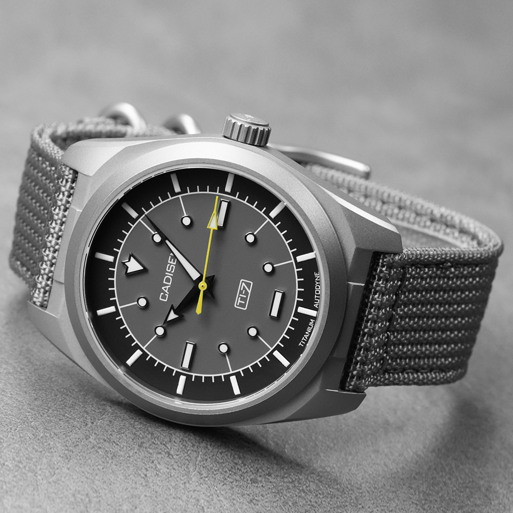 CADISEN TI-7 Autodyne Orologio - Paper Weight Crystal recensione e prezzo